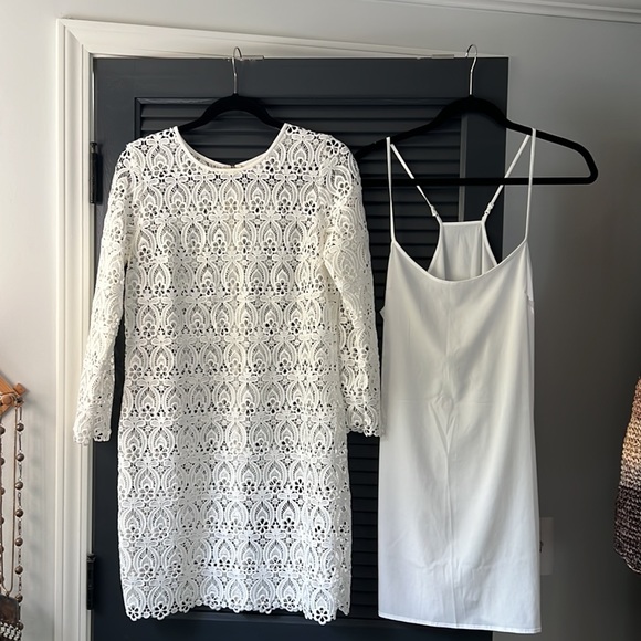 This is a Club Monaco white lace dress, size 6. - Picture 3 of 4